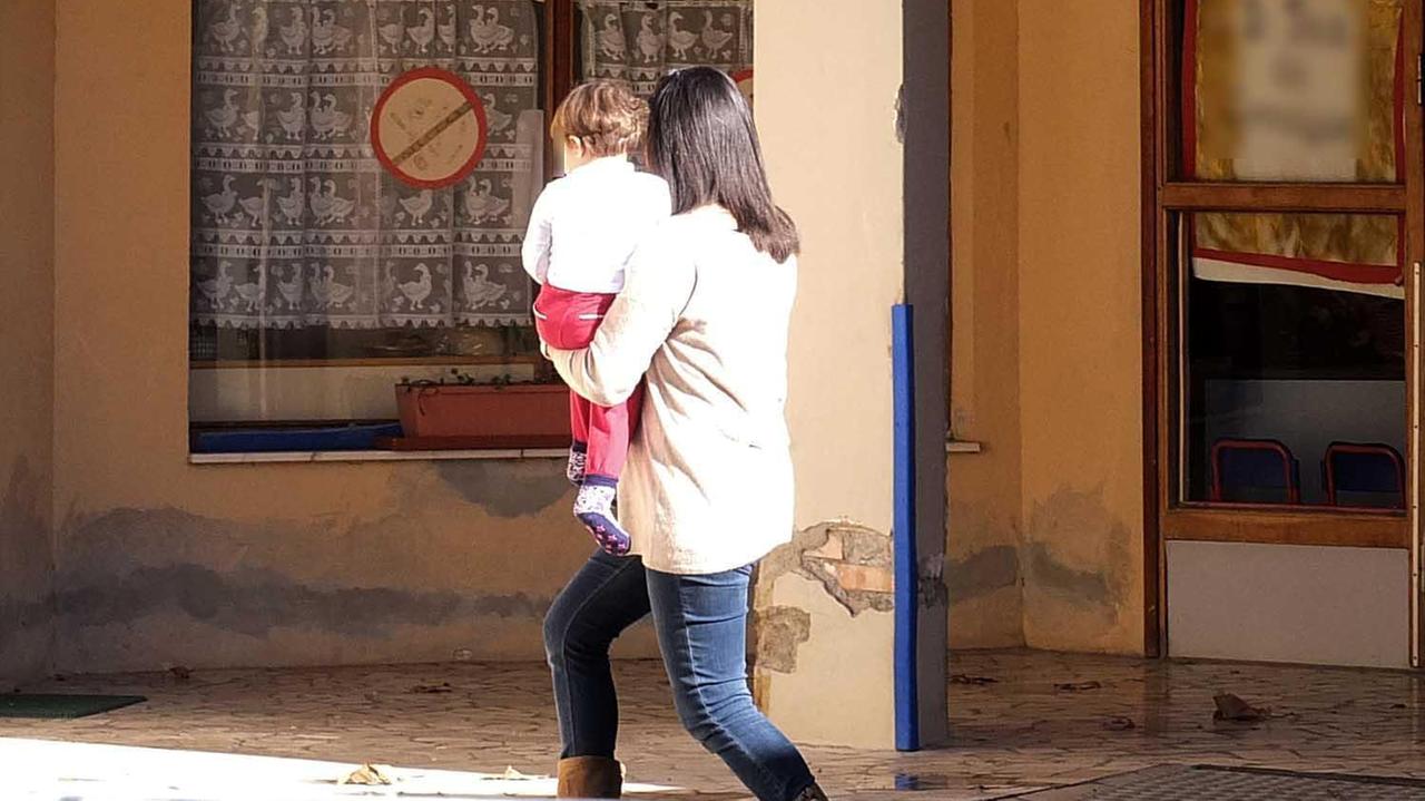Madre senza lavoro non riceve il sostegno. «Nel 2020 sì, quest’anno non so il perché»