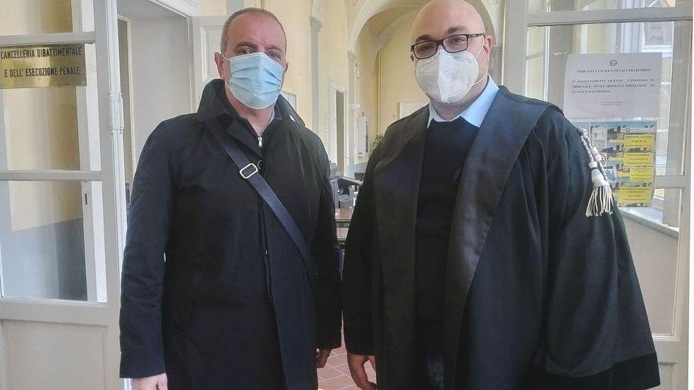 L’ex comandante del nucleo dell’ispettorato del lavoro dei carabinieri Federico Dati con l’avvocato Igor Leonardis