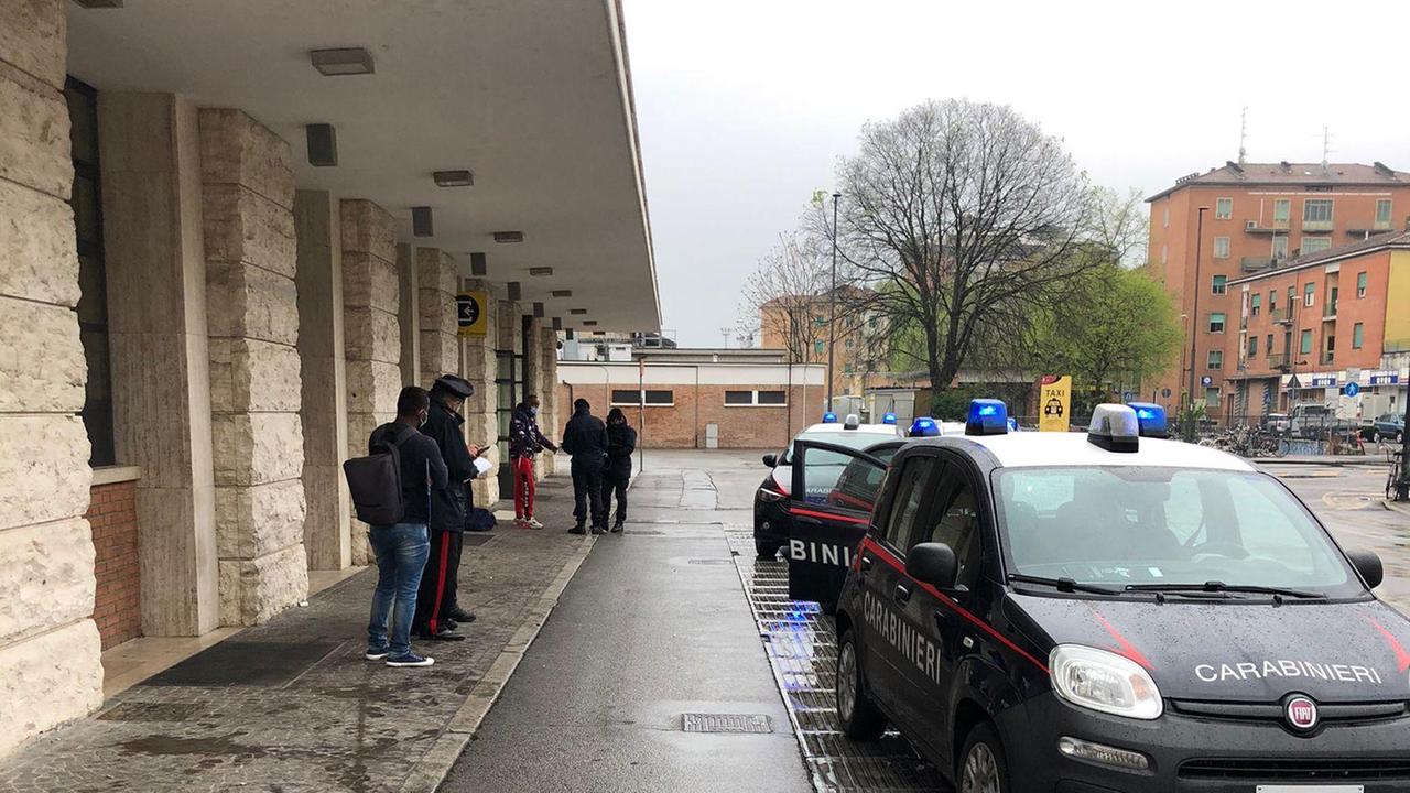 Inseguimento alle ex Reggiane, denunciato un 27enne