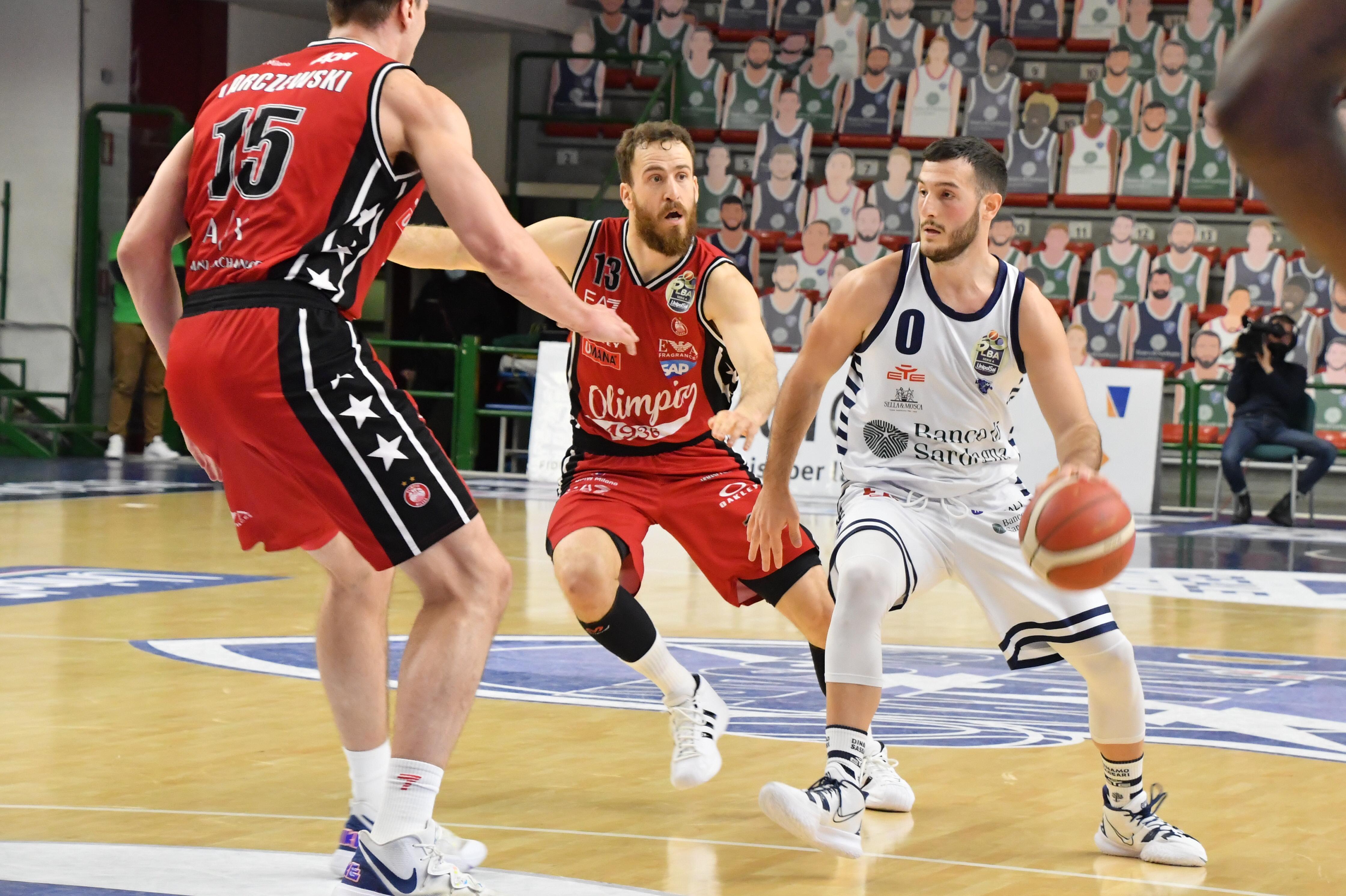 Basket, una Dinamo a testa alta perde contro la corazzata Milano