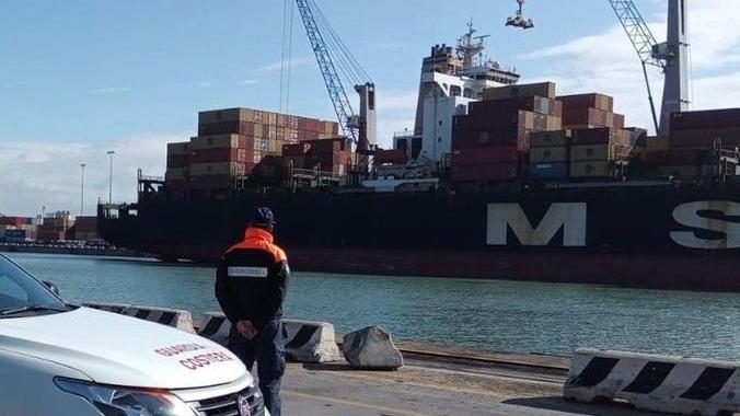 La Capitaneria ferma nave Msc: è insicura