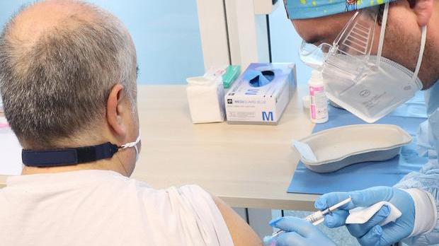 Un numero verde per aiutare i fragili, novità in arrivo anche per gli over 80
