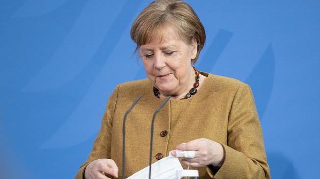 Germania: Angela Merkel si vaccina con Astrazeneca venerdì 