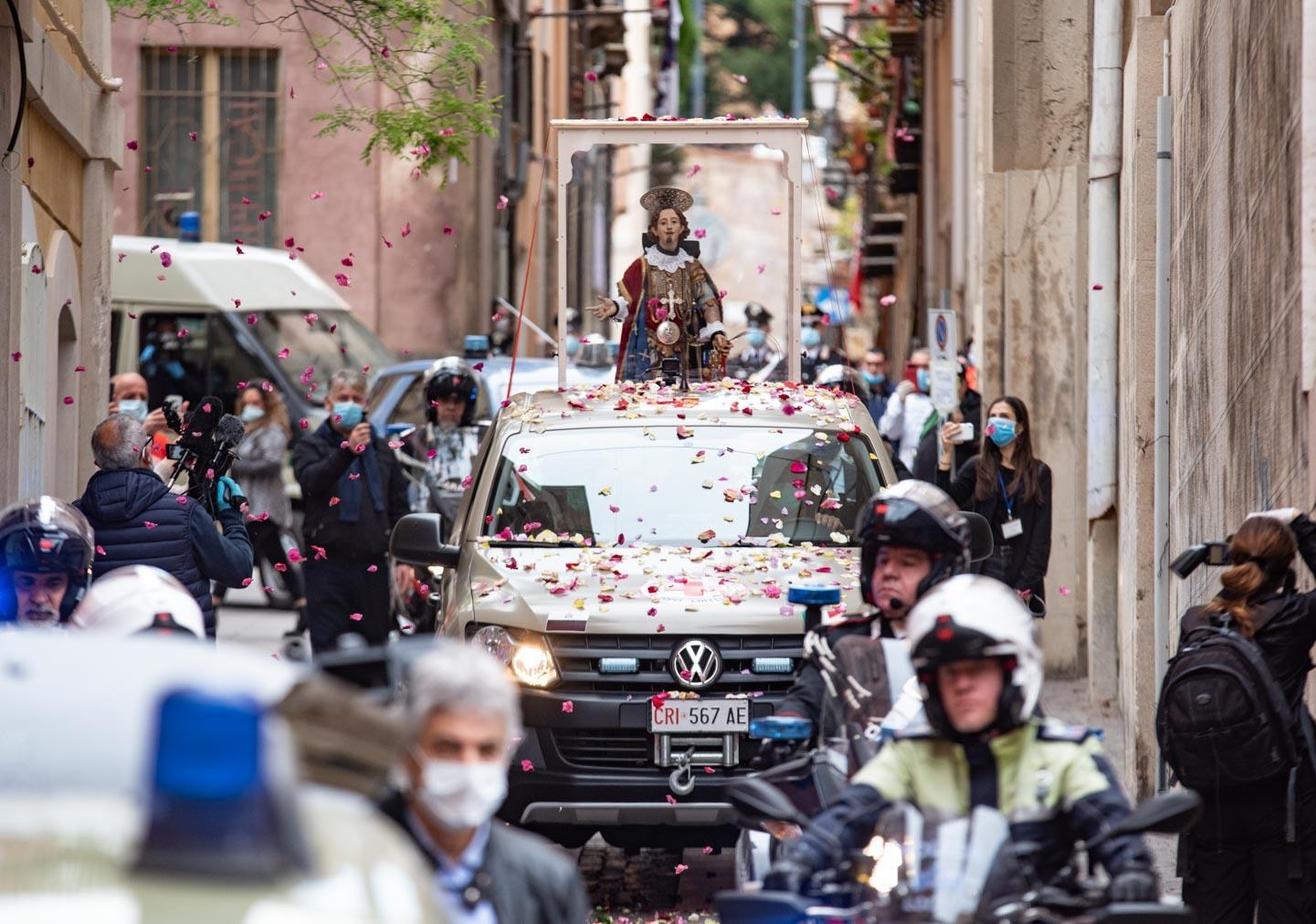 Un'immagine della passata edizione ridotta di Sant'Efisio (foto mario rosas)
