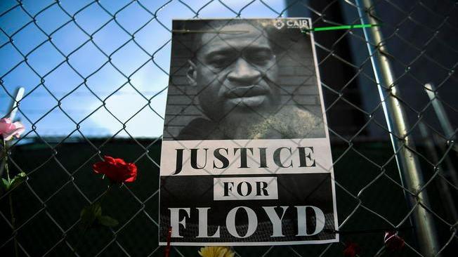 Usa: agente accusato di morte Floyd non testimonia