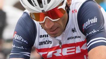 Ahi Nibali, polso fratturato: ora il Giro è a rischio