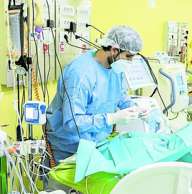 Video di sensibilizzazione di giovani infermieri nel reparto Covid