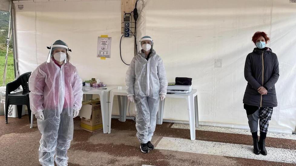 È ancora possibile ritirare cinque mascherine a testa