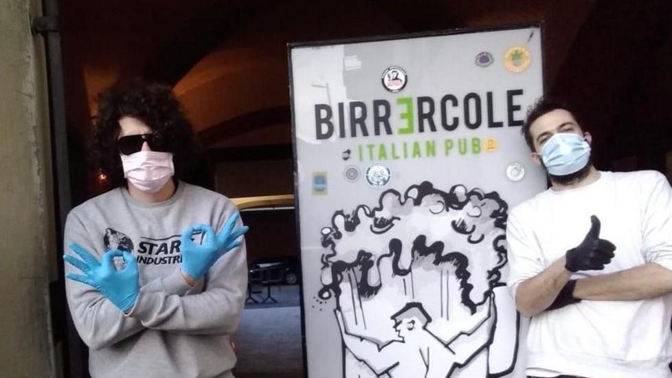 «Aiuti in ritardo, si fa il bonifico a un morto»