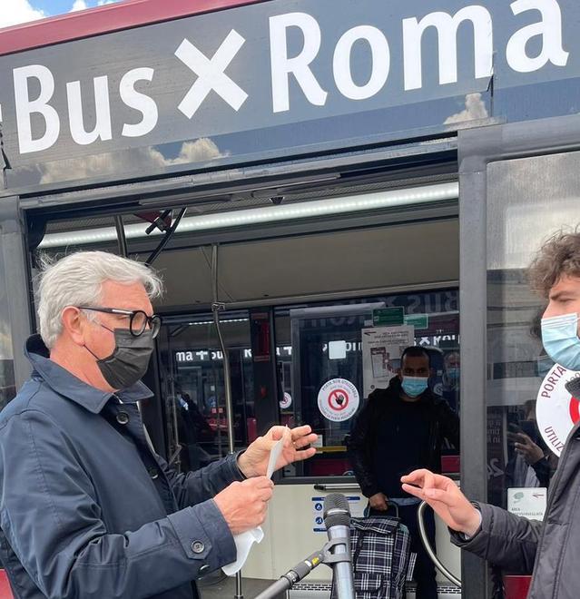 Belluzzi presenta la pellicola antivirus