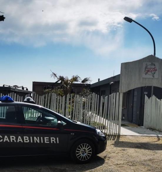 Un 40enne prende i lettini del Bagno Sorpreso e arrestato 