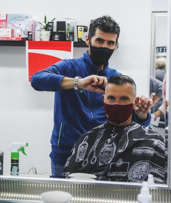 Parrucchieri e estetisti aperti anche la domenica