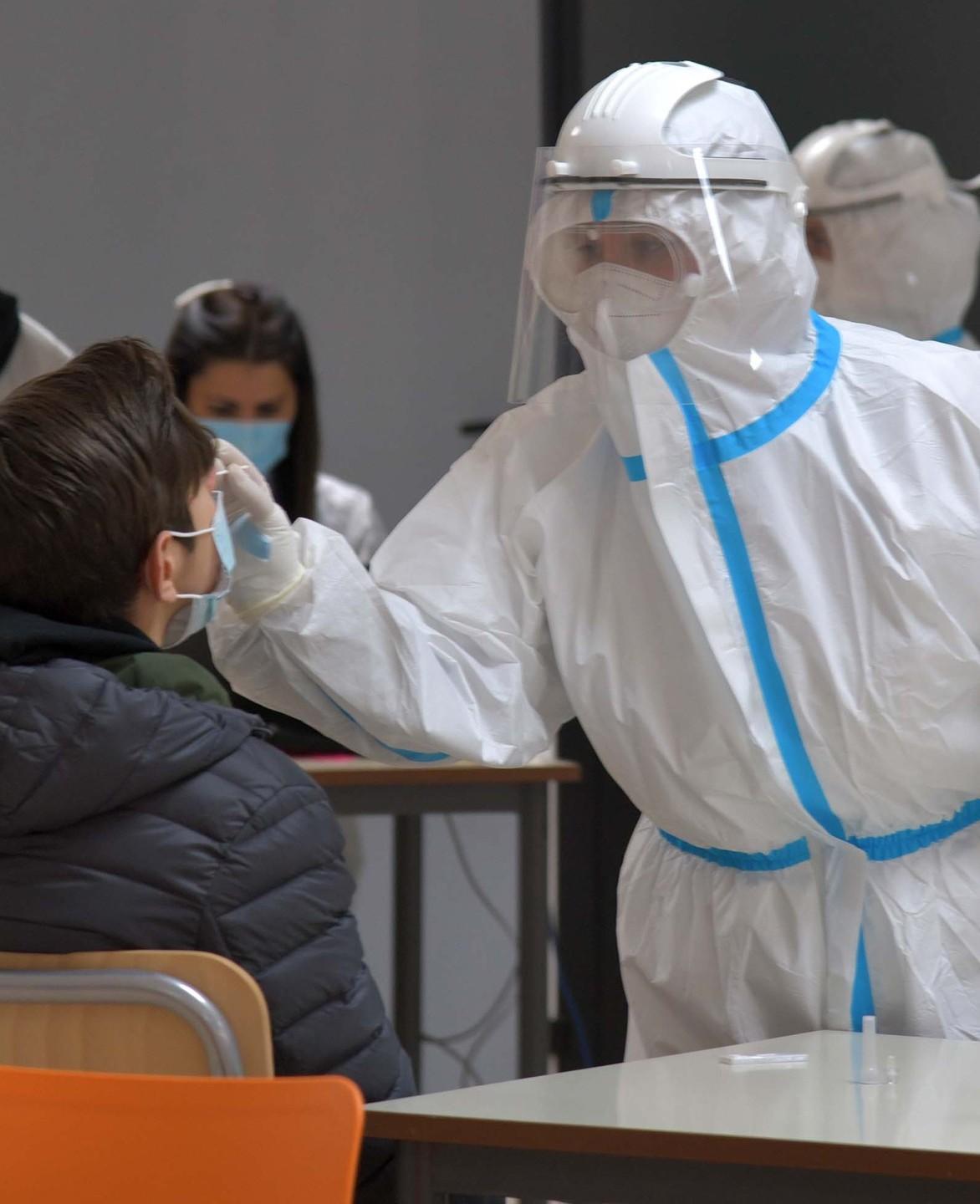 Allarme Covid: altri 47 positivi in un solo giorno
