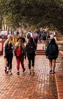 Ancora la Dad: noi studenti ci sentiamo sempre più soli