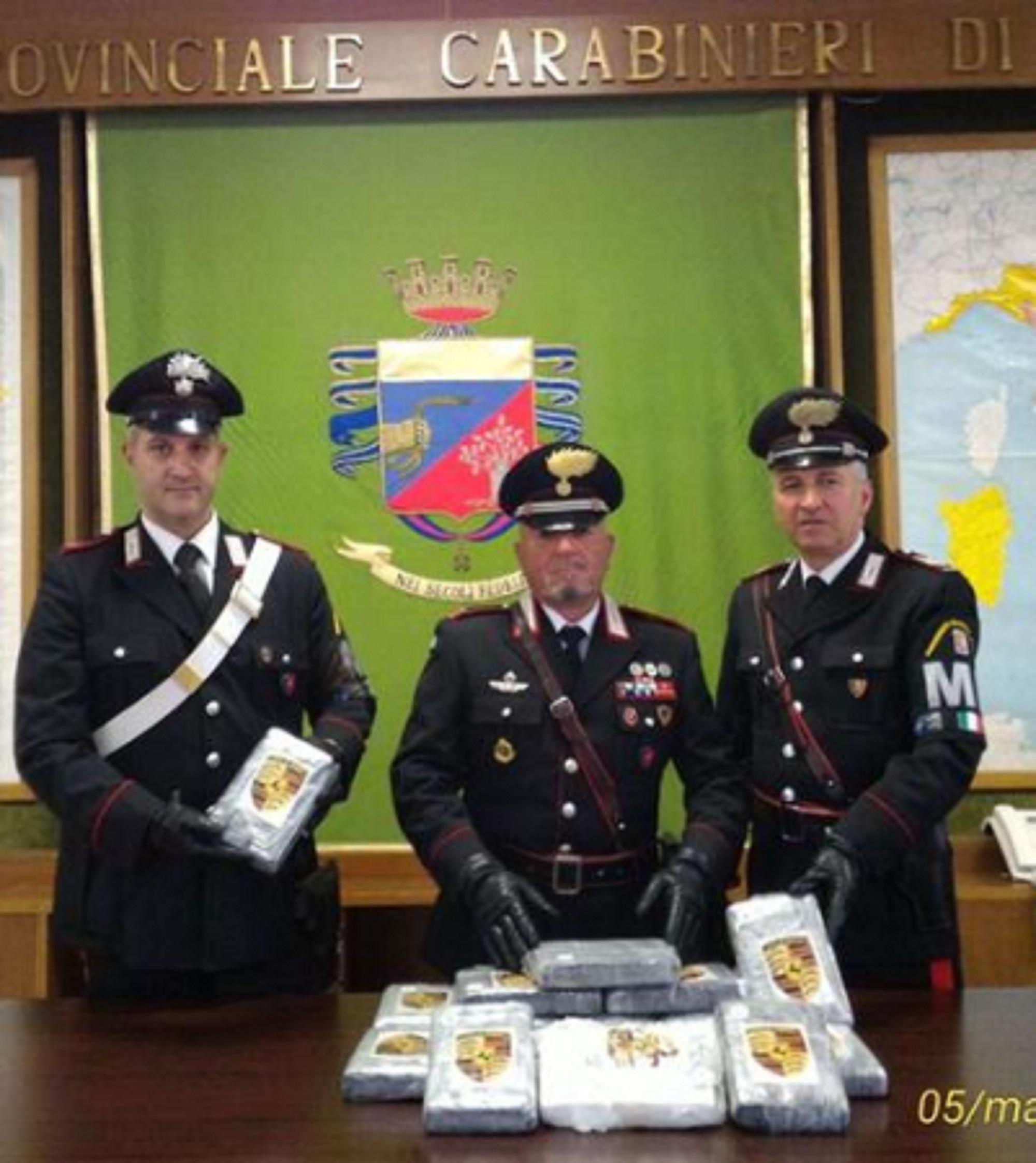 Dalla droga ai rifiuti, l'indagine scopre le mani delle cosche sul porto di Livorno 