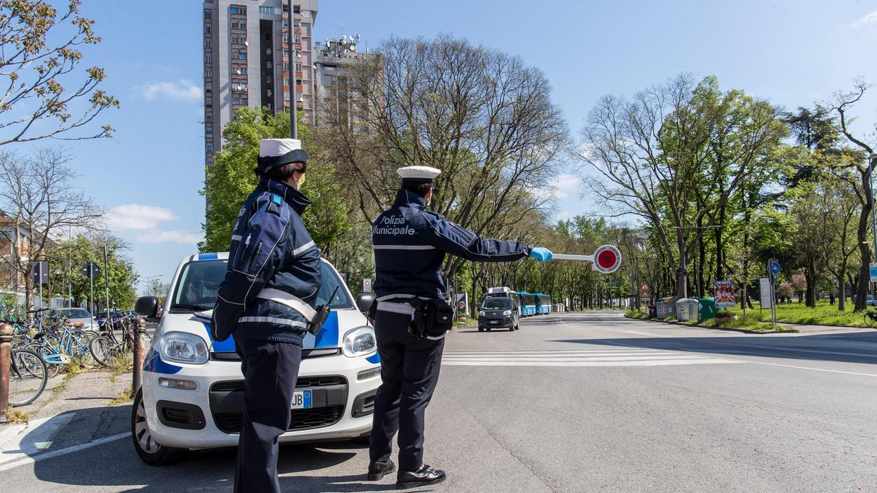 A Ferrara e Monestirolo dieci giorni di chiusura per due locali e un circolo: hanno violato le normative anti Covid