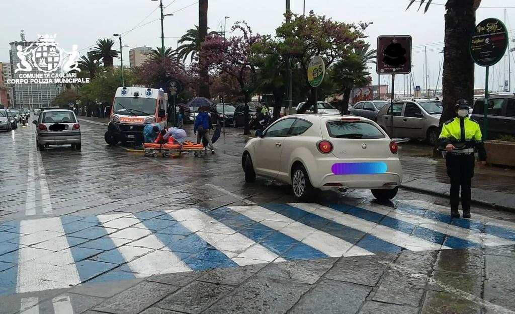 Investito sulle strisce pedonali a Cagliari: 55enne in ospedale