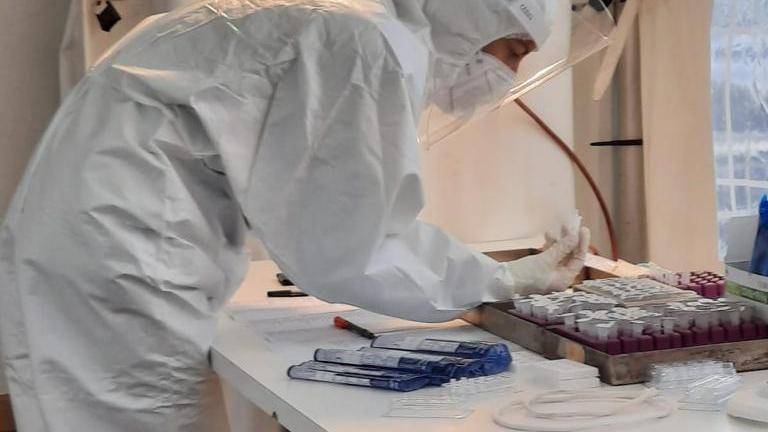 Covid in Sardegna: 102 casi ogni 100mila abitanti, la zona bianca resta lontana