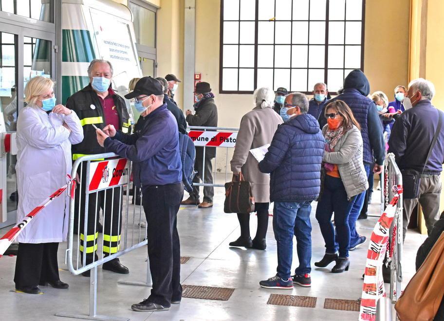 Entusiasmo e nessuna coda per il vaccino alla Cattedrale di Pistoia 