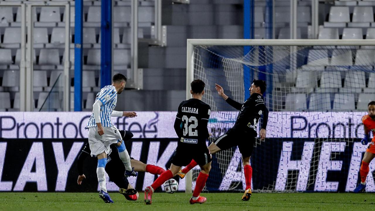 Spal opaca e battuta: l’Ascoli complica la corsa per i play off