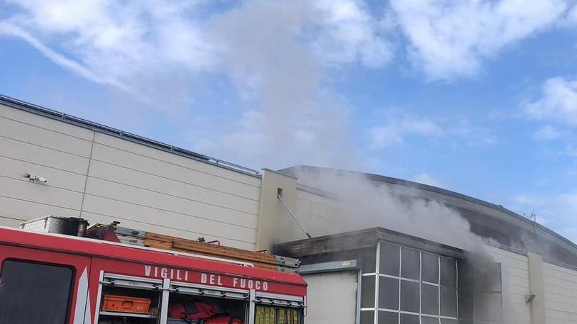 Fiamme al caseificio messo in vendita dal colosso Granarolo