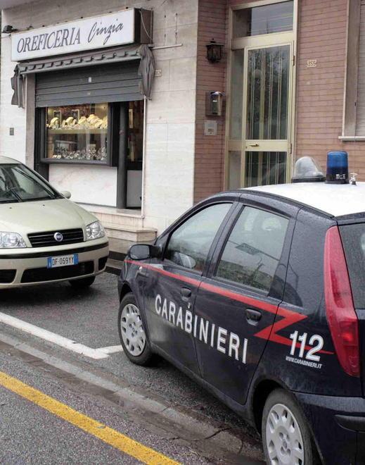 Rapinò una oreficeria Incastrato dopo 12 anni con la banca dati Dna 
