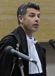 Si allunga la lista dei presunti commensali