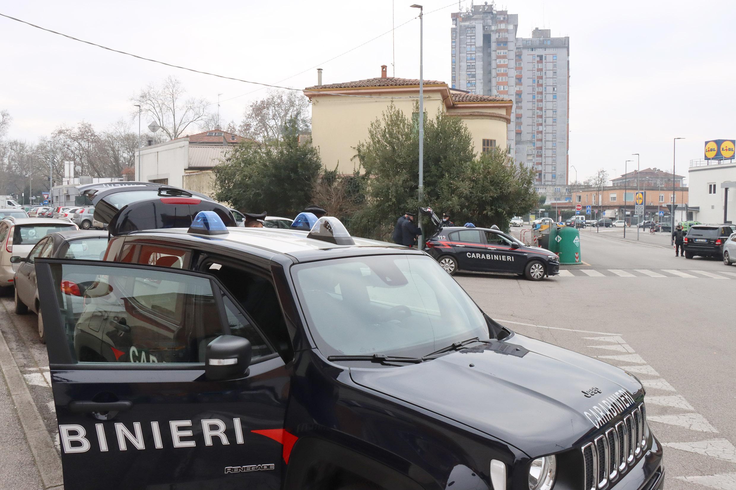 Ferrara, carabinieri contro lo spaccio: cinque denunciati