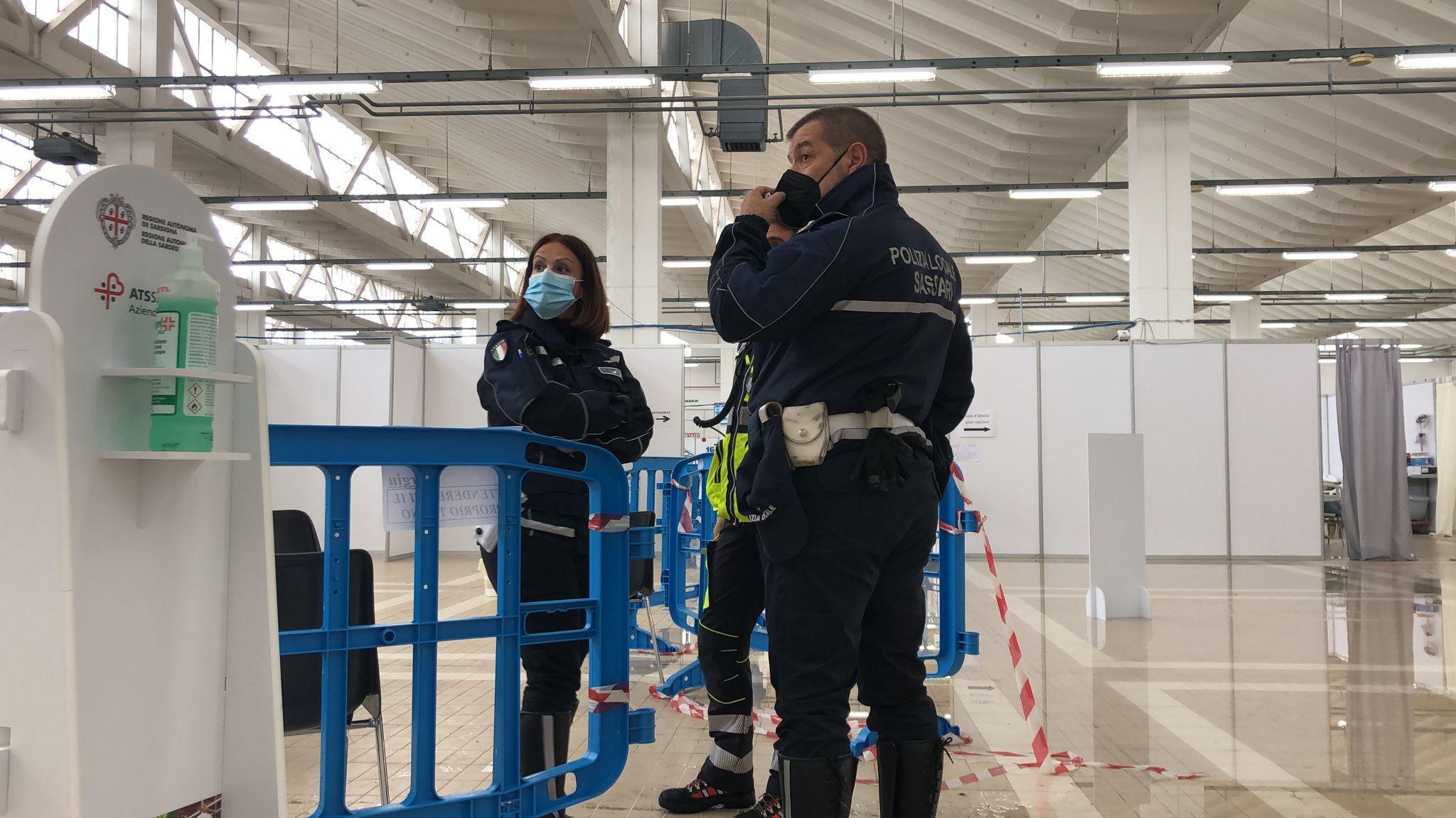 La sala vaccinazioni di Promocamera a Sassari (foto Mauro Chessa)