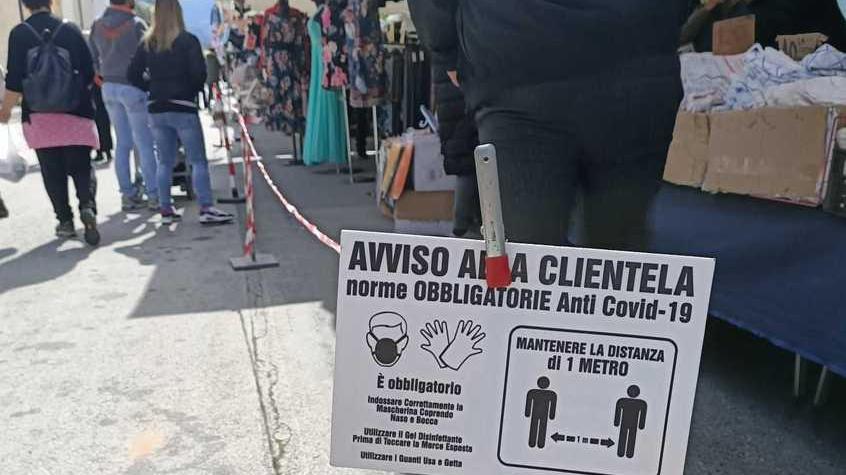 Anche Camaiore ritrova il mercato del venerdì «Ma gli affari latitano»