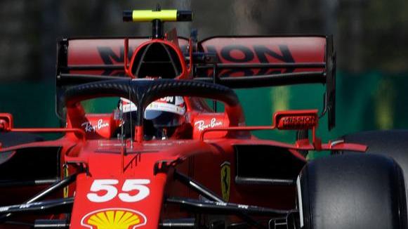 Mercedes più veloci nelle prove libere ma le Ferrari sono subito dietro