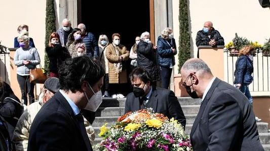 Ettore non se n’è andato da solo In tanti a dargli l’ultimo saluto