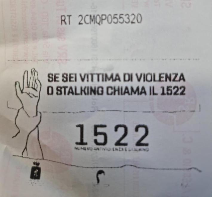 Il numero antiviolenza presto sugli scontrini delle farmacie e sui ticket 