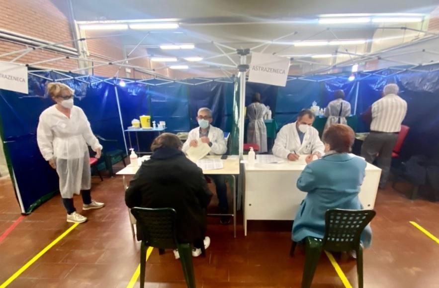 Vaccinati gli over 70 nella sala provinciale