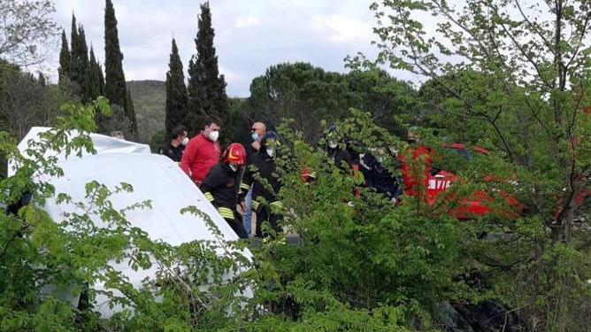 Ancora paura sull’Aurelia Maxischianto, un ferito grave