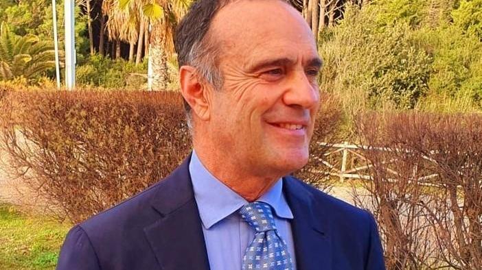 «È solo un annuncio politico Io aprirò i primi di giugno»