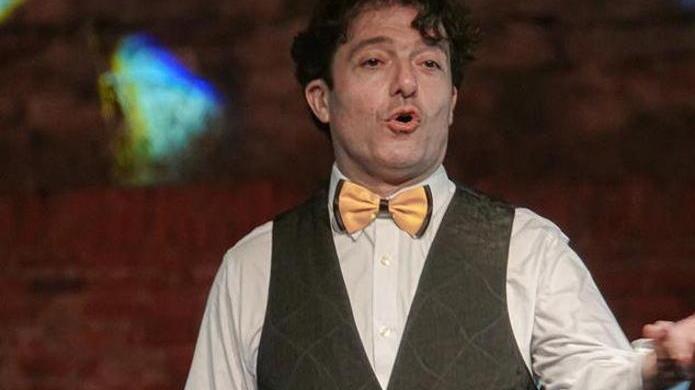 “Saluti e baci” in streaming dal palco del Teatro Nuovo
