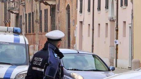 Polizia locale armata Il sindacato: obiettori spostati e discriminati