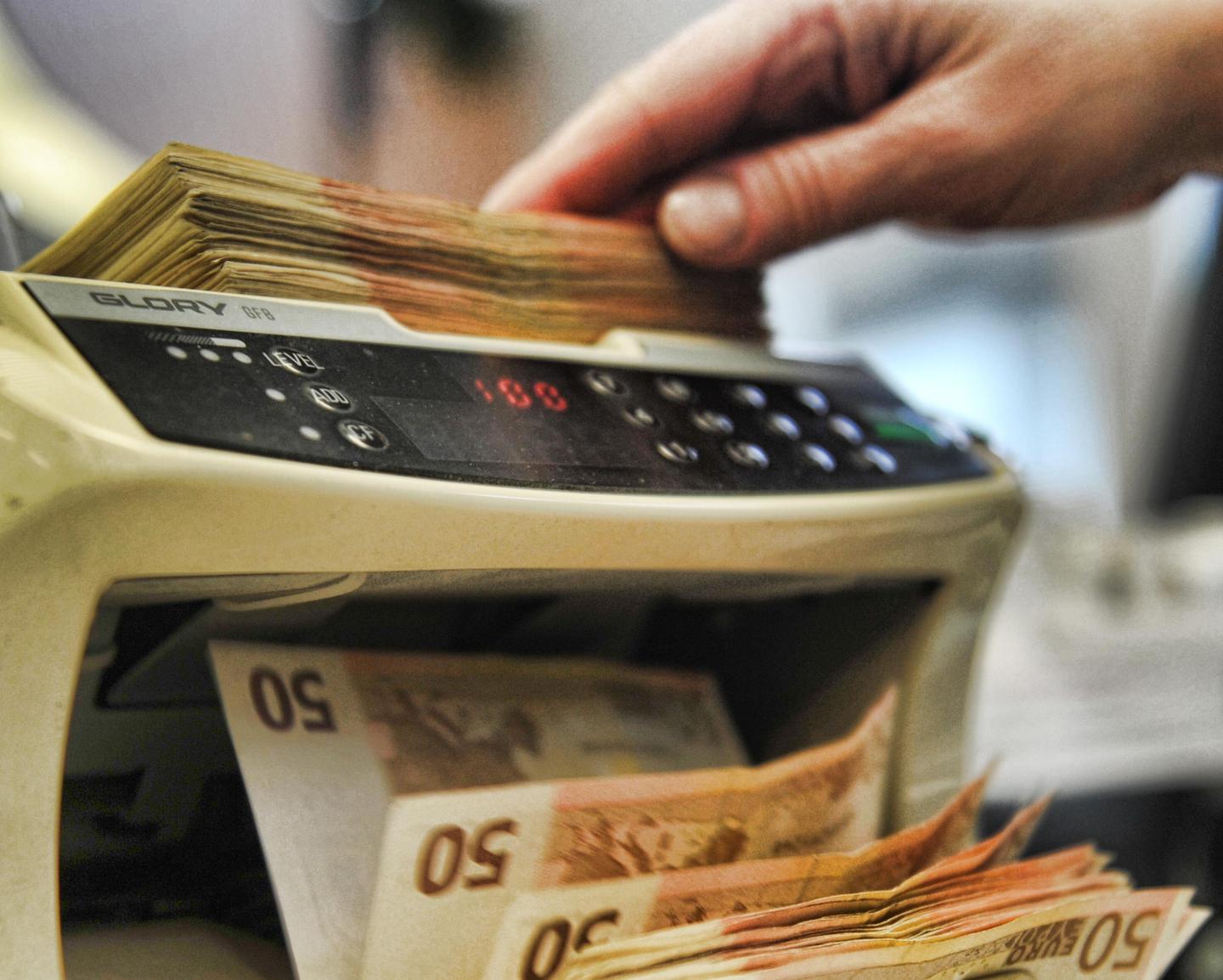 Una valanga di debiti minaccia un’azienda sarda su dodici 