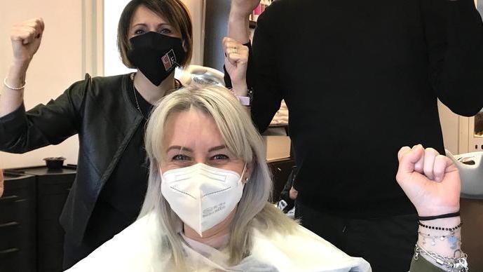 Via libera allo shampoo «Finalmente, ma ora non ci fate chiudere più»
