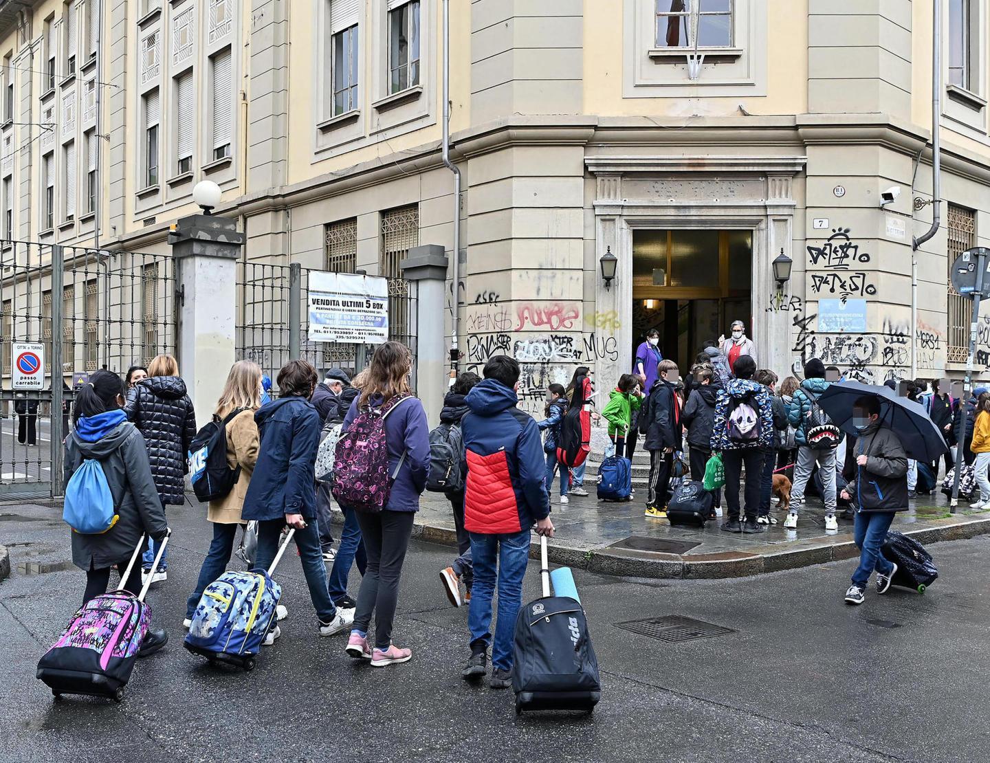 “Pass” sanitario per riaprire il Paese 