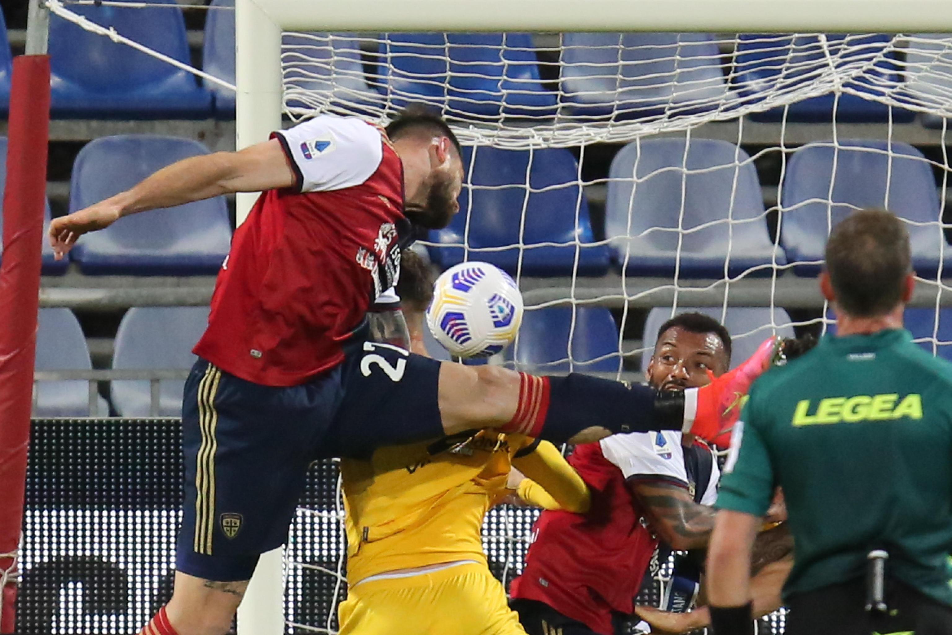 Il gol di Cerri al 49' di Cagliari-Parma consente ai rossoblù di sperare ancora nella salvezza