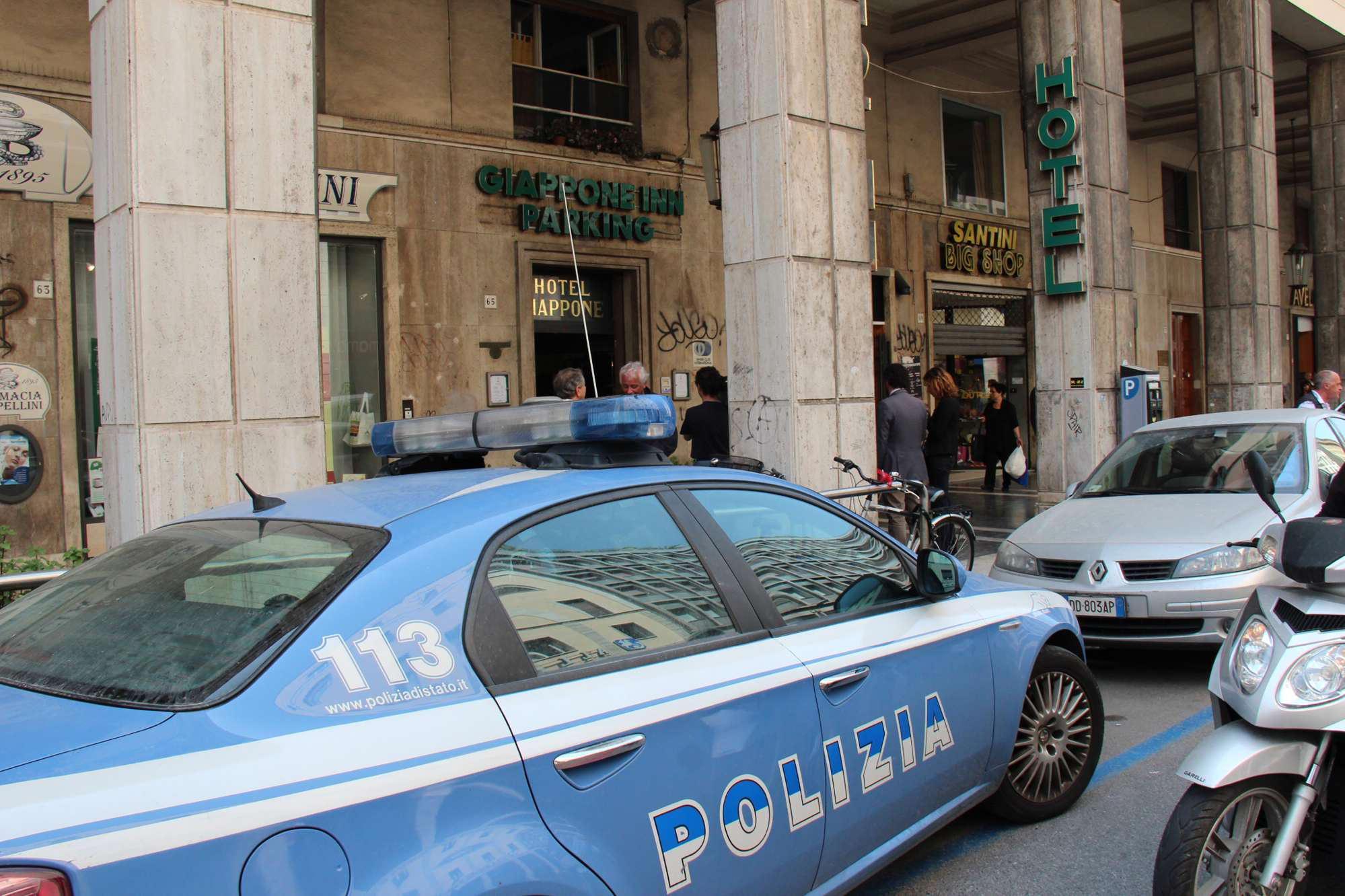 Polizia all'hotel Giappone (foto d'archivio)