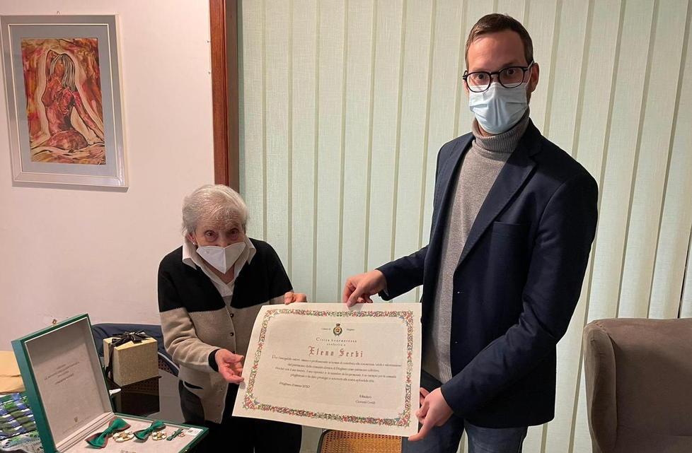 Onorificenze per Elena Servi