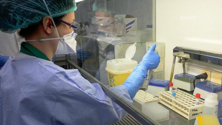 Prato sperimenta due farmaci per le cure Covid domiciliari