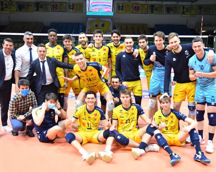 Battuta Padova Leo Shoes in semifinale 