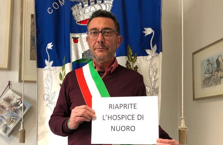 Flash mob anche su Fb per riaprire l’hospice di Nuoro