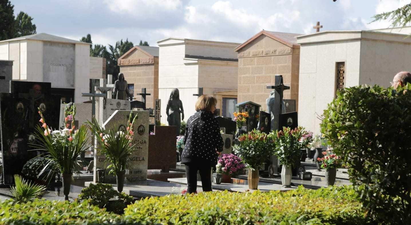 Lavori urgenti al cimitero la giunta “trova” 2 milioni 