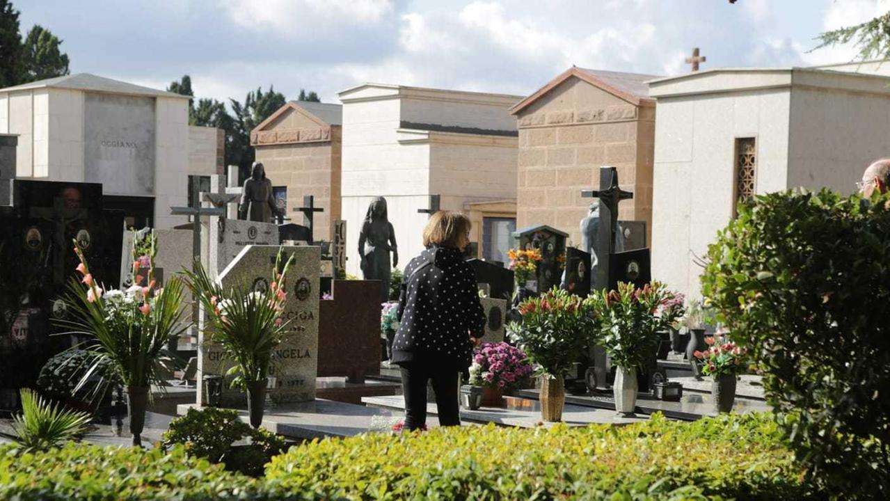 Lavori urgenti al cimitero la giunta “trova” 2 milioni 