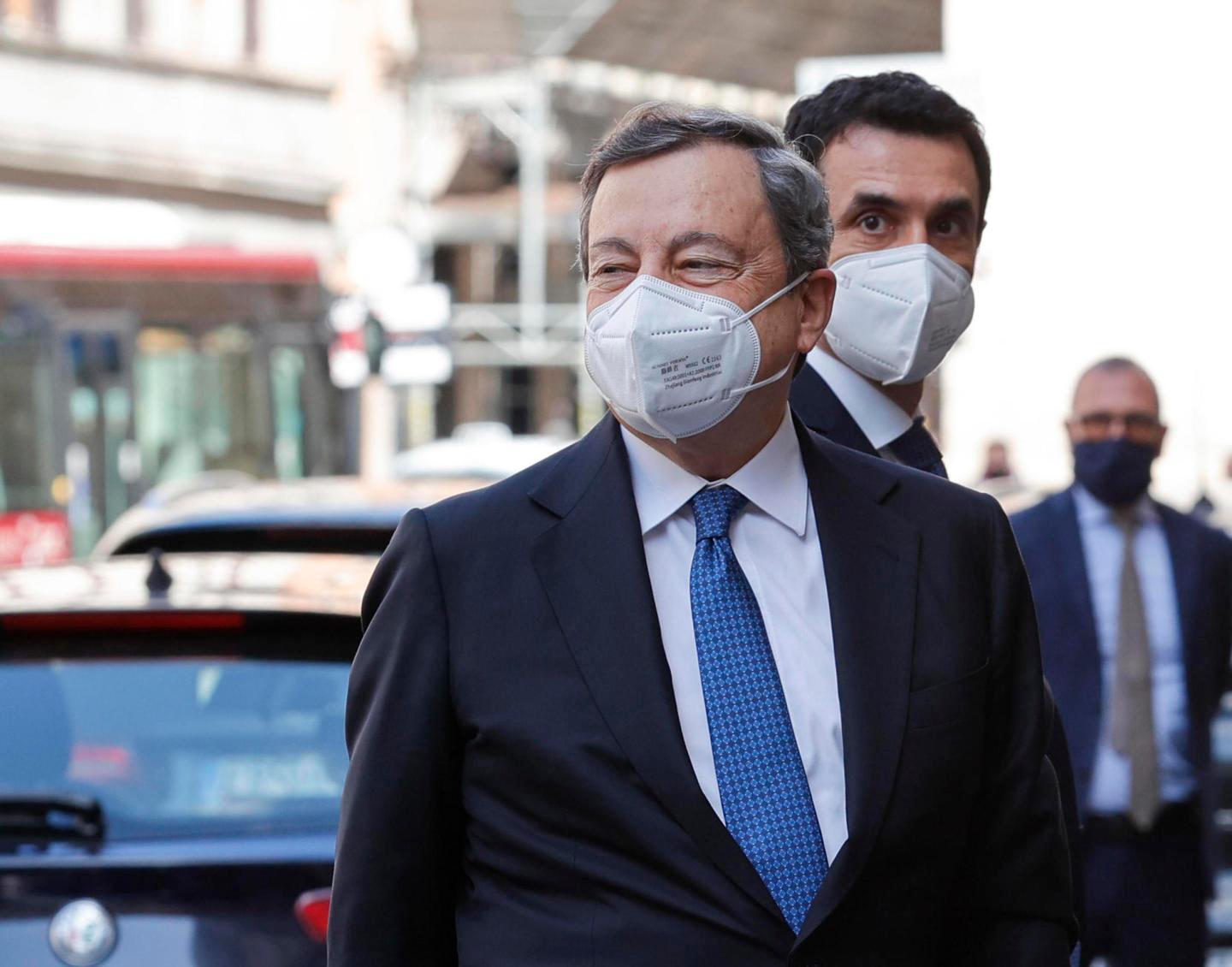 Da lunedì 26 si torna sui banchi 